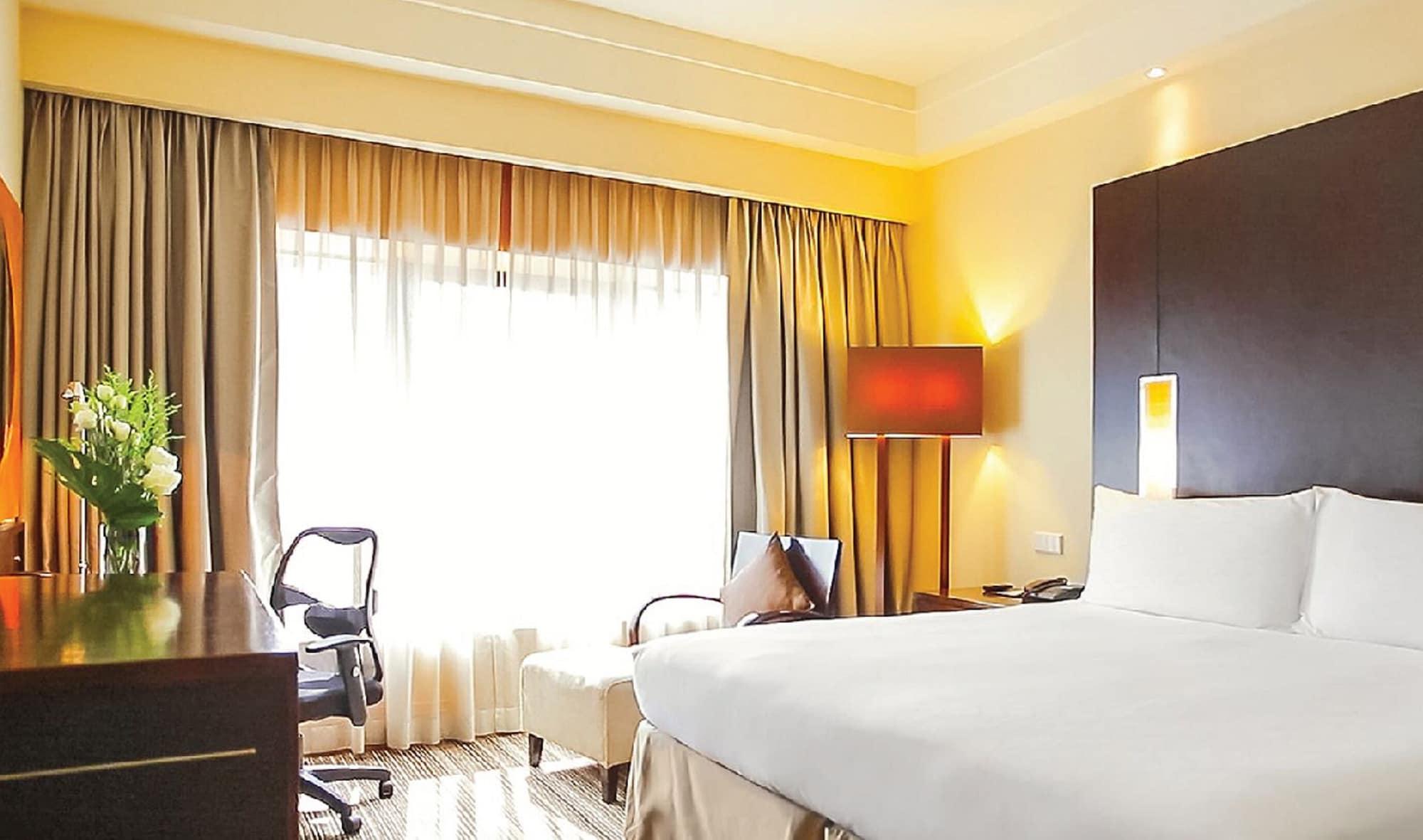 Amara - Newly Renovated Khách sạn