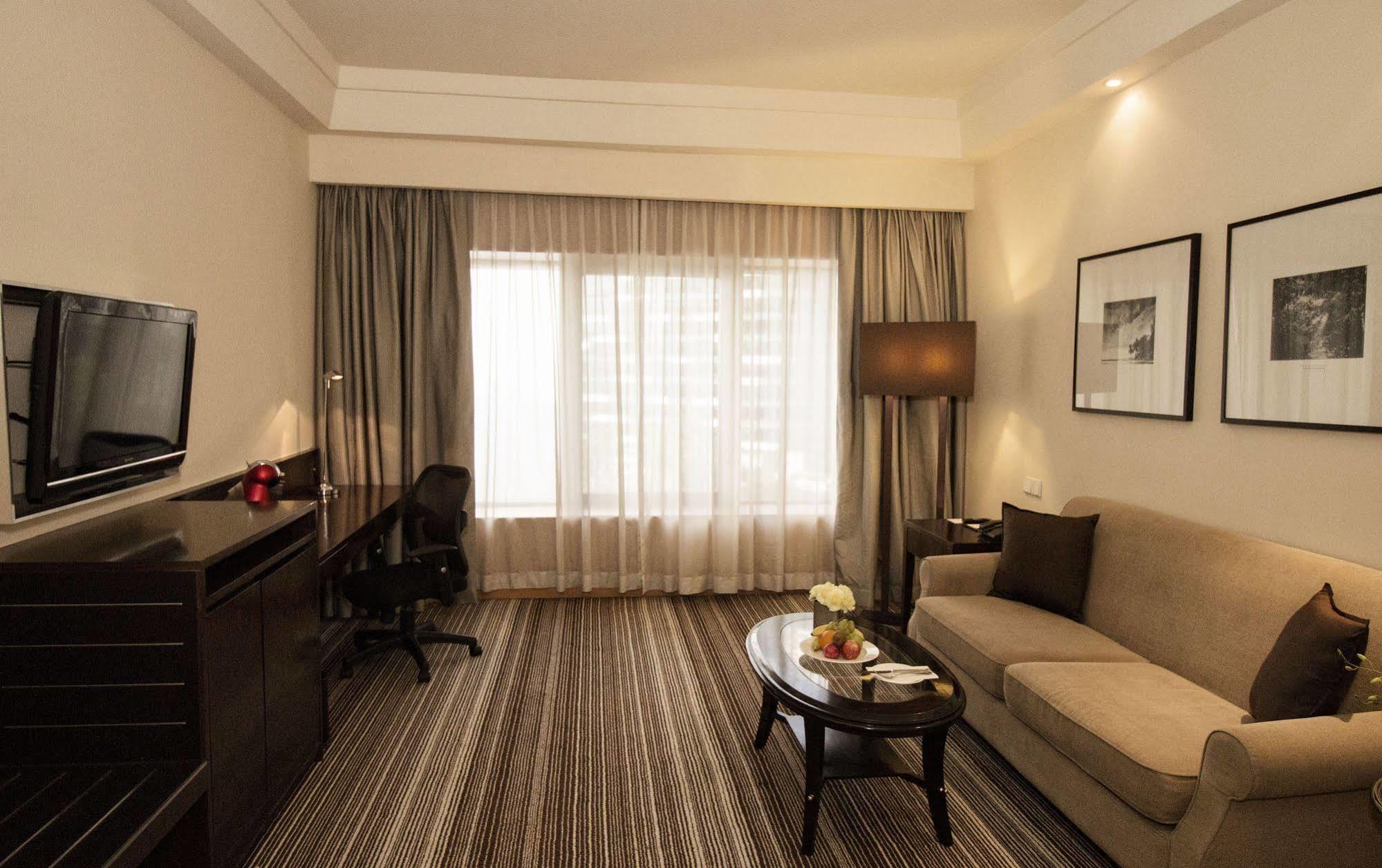 Khách sạn Amara - Newly Renovated